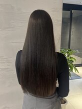 5.アイロン前に“温度チェック”で髪への負担を最小限に