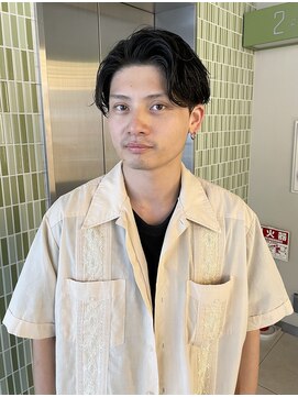 バロンフェム(baLon.fem) 【stylist徳永】男髪センターパート
