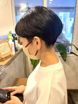 ファム 札幌大通(fam)&nbsp;冬の似合わせカット◎刈り上げ女子×モード黒髪ベリー