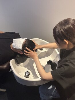 ヘアサロンジェム(hair salon gem)の写真/【高松/髪質改善】ダメージレスに導くケア商材が魅力!女性オーナーが仕上げまで担当するマンツーマン施術!