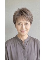 リスペクト マンボ(RESPECT MAMBO)&nbsp;大人可愛いベリーショート白髪ぼかし