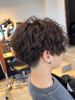 カットカットカットヴェンティ(Cut!Cut!Cut!VENTI)&nbsp;メンズ縦落ちスパイラルパーマ