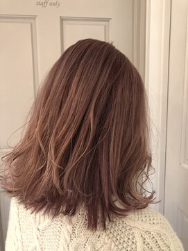 ロンドアベニール 北千住(Lond avenir) namie ブリーチオンカラーハイトーンピンク