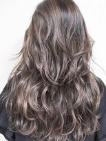 ケアリー 武蔵小杉(Carelly)&nbsp;前髪かき上げイメチェンイヤリングカラーラベンダーカラーくびれ