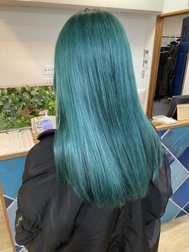 ロア 福岡天神本店(LORE) ハイトーン×サワーグリーンカラー×派手髪