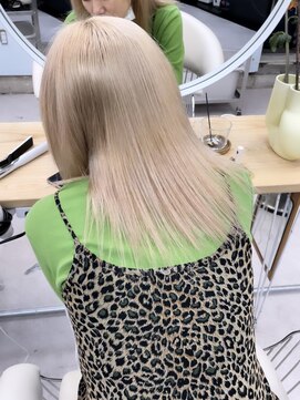 プネル(punel) ブロンドヘア/ミルクティーベージュ