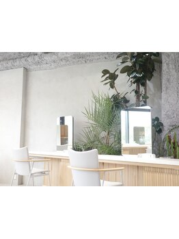 北浜駅から徒歩1分の好立地◎リバービューのおしゃれな空間で施術が受けられる♪通いやすい価格も嬉しい！