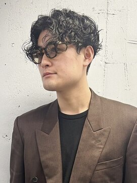 タロ(TALO) 【TALO】メンズスパイラルパーマ×前下がりセンターパート