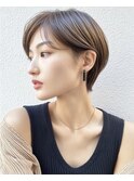 洗練ニュアンスショート×耳かけスタイル
