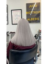 アディション 渋谷(ADITION)&nbsp;ホワイトカラー