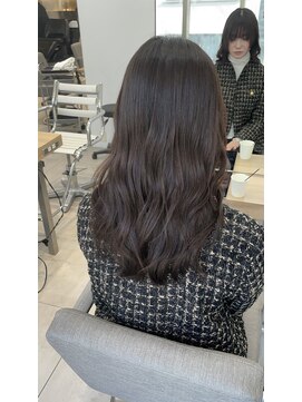 エラ(Ella) 髪質改善×ミルクグレージュ艶