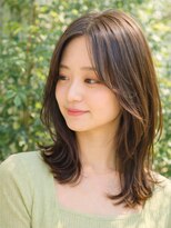 ヘアーアンドメイクサワ 佐久店(sawa)&nbsp;流し前髪斜め前髪センター分けレイヤーミディアムワンカール