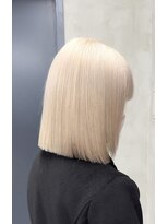 ニコトウキョウ 新宿(nico TOKYO)&nbsp;ホワイトブロンドダブルカラーミルクティーピンクハイトーン韓国