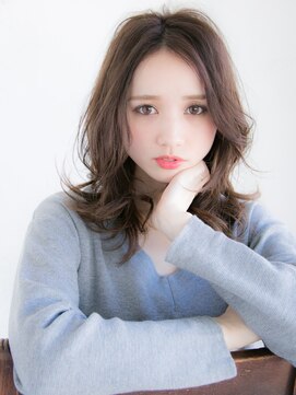 リリアン 表参道(relian) 透明感溢れるミルキーグレージュ☆