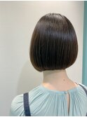 襟足スッキリボブ　綺麗なライン作り