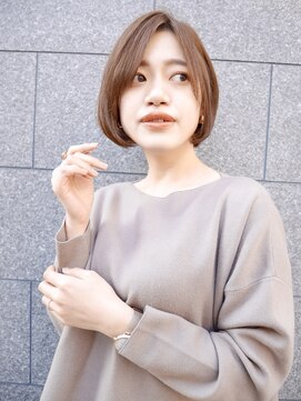 シュシュ(shushu) 長めバング/ミルクティーベージュ【有海一生】/髪質改善