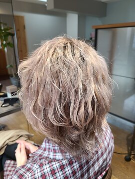 イリス(Iris) メンズWカラー＋波ウェーブ仕上げ