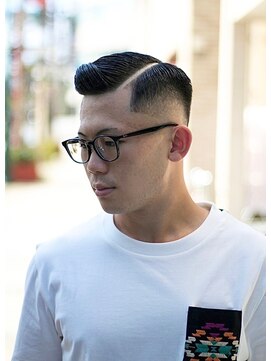 キングスマン トーキョー 国分寺(KINGSMAN TOKYO) アップバング/ツーブロック/スキンフェード[国分寺/国分寺駅]