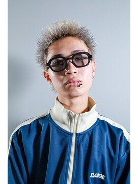 アストラ(ASTRA) スパイキーショート　襟足あり　骨格矯正　ハイトーン　ショート