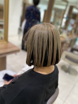 アッシュ 菊名店(Ash) ☆ホワイトベージュ×アンブレラカラー☆