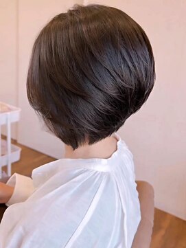 ディーディーフォルム(DD form) オトナ女子ショート