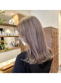 くびレイヤーエモージュ斜めバング小顔愛されグレージュカラー