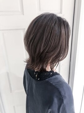 イシューヘア(issue. hair) 【 issue.】30代/40代にも人気☆レイヤーショート