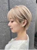 40代50代60代耳かけショート前髪なしハンサムショート白髪ぼかし