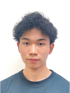 黄ぐまくん美容室 メンズ ツーブロック パーマ