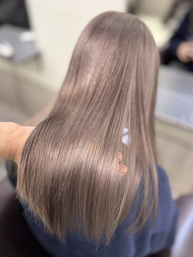 ジルバイジゼル(JILL by GiseL) ミルクティーベージュ ダブルカラー インナーカラー ブリーチ