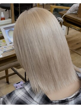 ヘアーサロン リアン 鴻巣店(hair salon Rien) 透明感ホワイトベージュ