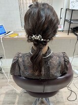 コワファースト長崎シャンプーボーイ 2nd(COIFF1RST 長崎 SHAMPOO BOY) ポニーテールアレンジ ボブアレンジ 結婚式アレンジ