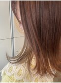 カッパーブラウン×くすみベージュのイヤリングカラー