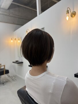 イブー(hibou) ショートボブ