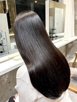 フィックス(FIX)&nbsp;黒髪でも重くないツヤツヤロング