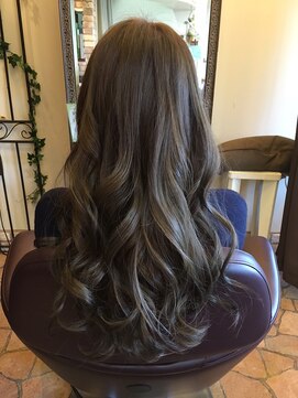 ヘア サロン サン クレスト(hair salon sun crest) ハイトーングレージュカラー