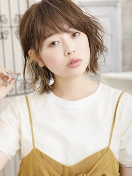 ミンクス 青山店(MINX) インナカラーがおしゃれ!毛先外ハネショートボブ