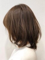 ミーティア バイ クアトロ(Meteor By QUATRO)&nbsp;大人可愛いアッシュベージュ