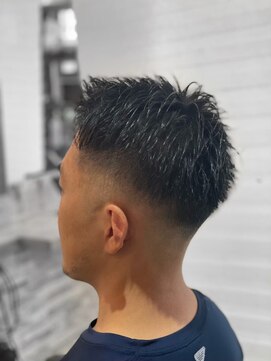 トップバイスリーナイン(TOP by THREE NINE) メンズ　フェードカット