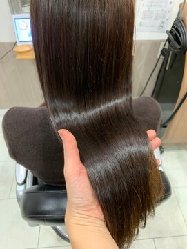 ヘアアンドメイク 心座(hair&make) 触りたくなるやみつき質感　福田昌子