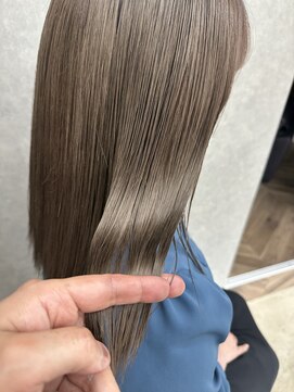 サロウィン 水戸(SALOWIN) 【EMA】ミルクティーベージュ【ネモト】