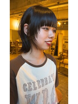 髪質改善と縮毛矯正の専門店 サンティエ(scintiller) 大人綺麗な小顔襟足スッキリショートボブ　30代40代50代