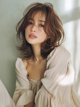 アルトリスト(Altruist Aging×HAIR&SPA) ★ダークアッシュ大人ガーリーボブ着物ミディアムレイヤーカット