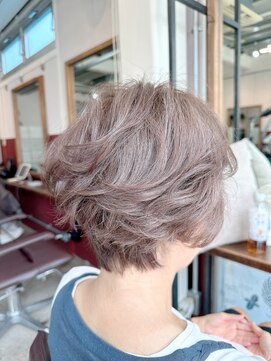 ルーファス 恵比寿 渋谷(Ruufus) 40代50代ショートボブ/恵比寿渋谷/白髪ぼかしハイライト2506