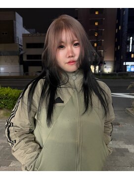 クリム(qulim) 寒色×ブラックで大人かわいいルーツカラー