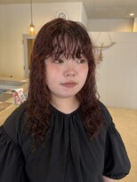 ニナル(Ninal)&nbsp;レッドブラウン × くるくるスパイラルパーマ