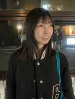 ナヌークカフラ(nanuk kafla)&nbsp;さらっと酸性ストレートに、鎖骨ラインのすっきりカット