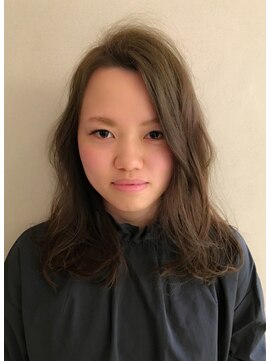 ロンド 銀座(Lond) アンニュイセミロングレ 担当 本田奈穂美