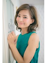 アッシュ ヘアーメイク 桐生(ash hair×make) セピアベージュ×大人可愛い毛先パーマミディ