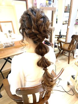 ロカット サロン(Roquat Salon) あみおろしブライダルアレンジ【ヘアセット　立川/立川南/立川】